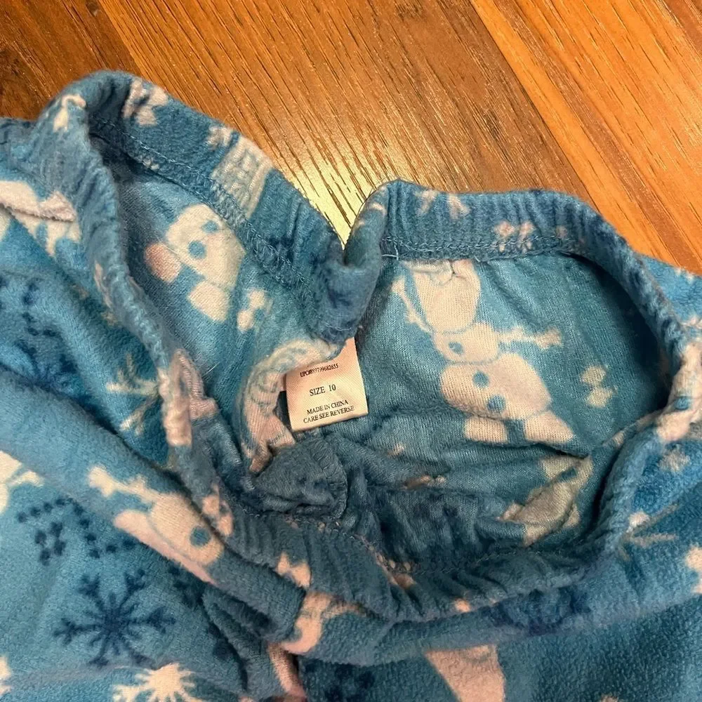 Olaf pajama bottoms size 10